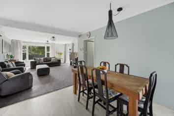 18 Lipscombe Crescent, Havelock North