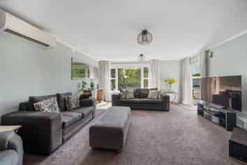 18 Lipscombe Crescent, Havelock North