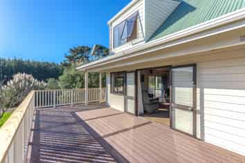 593 Waikawa Beach Road, Waikawa Beach