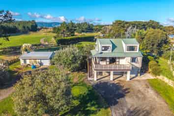 593 Waikawa Beach Road, Waikawa Beach