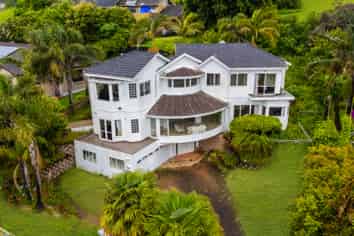 13 San Martin Place, Goodwood Heights