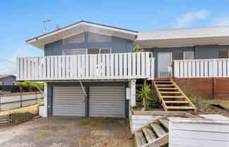 62 Toi Street, Otaki Beach