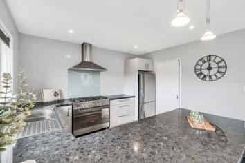 71 Manse Road, LEESTON