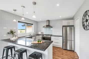 71 Manse Road, LEESTON