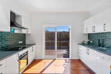 54 Dunstan Street, Otaki