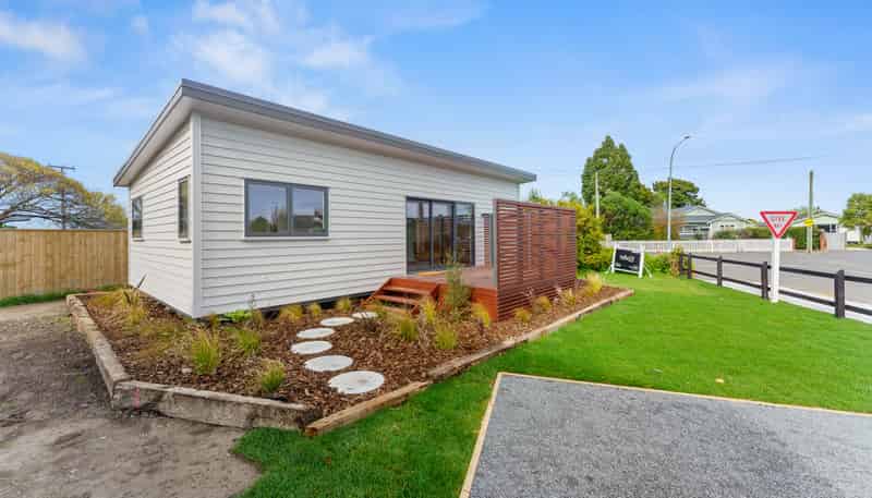 56 Dunstan Street, Otaki