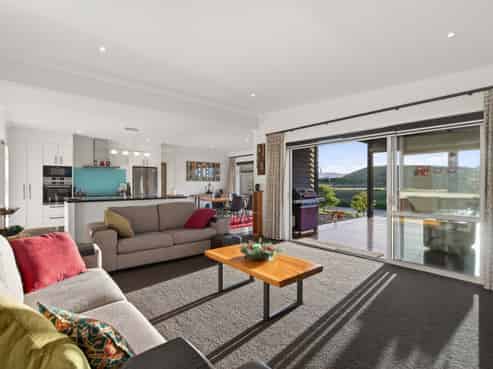 8 Celmisia Retreat, Papamoa