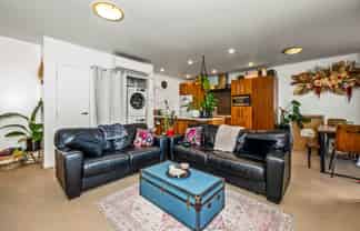 2A/12 Corban Avenue, Henderson