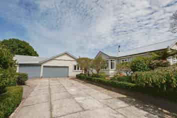 22 Queen Street, Westport