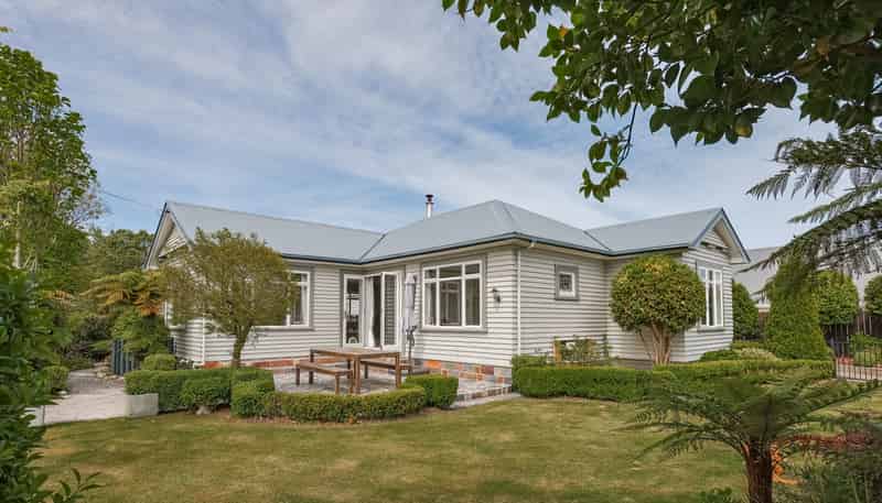 22 Queen Street, Westport