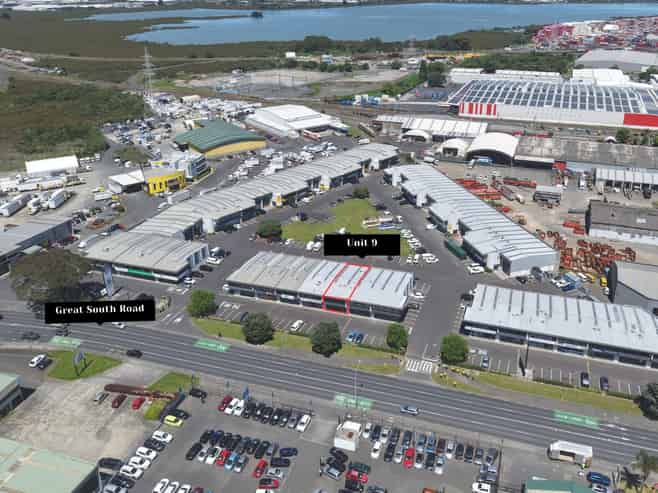 Prime Road Frontage & Available NOW