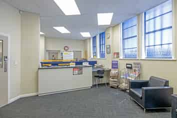 Iconic Art Deco - Central CBD Masterton