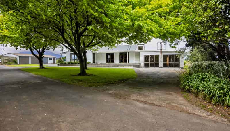 369 Patiki Road, Pihama