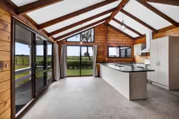 369 Patiki Road, Pihama