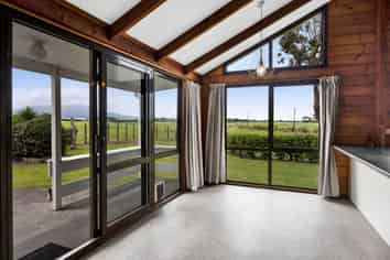 369 Patiki Road, Pihama