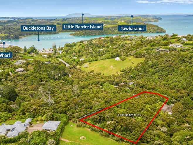 69 Brick Bay Drive, Sandspit