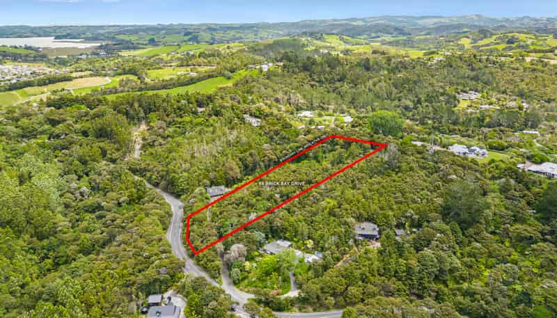 69 Brick Bay Drive, Sandspit