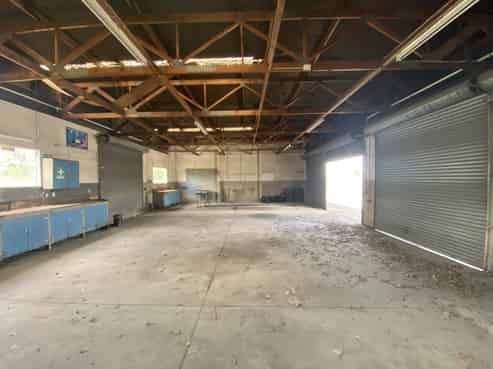 Straightforward space for straightforward trades.