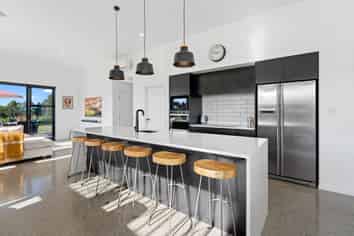 9 Kristin Place, Manakau