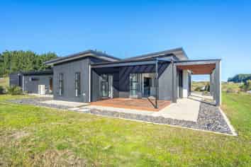 9 Kristin Place, Manakau