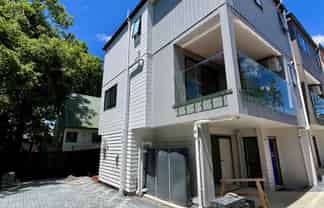 9/2145 Great North Road, Avondale