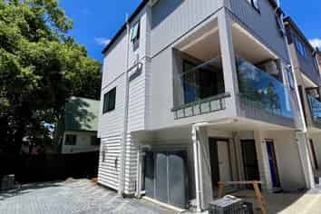 9/2145 Great North Road, Avondale