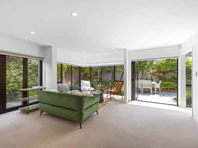 75b Aikmans Road, Merivale