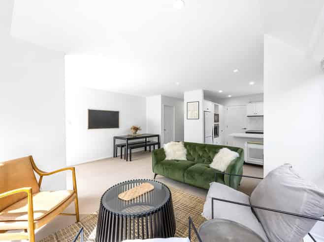 75b Aikmans Road, Merivale