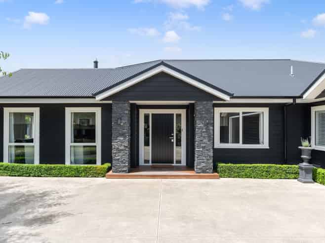 11 Mcdonald Way, Lansdowne