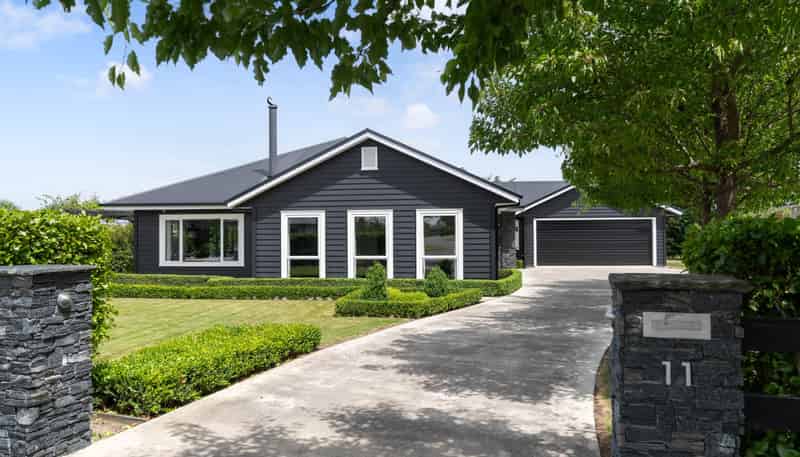 11 Mcdonald Way, Lansdowne