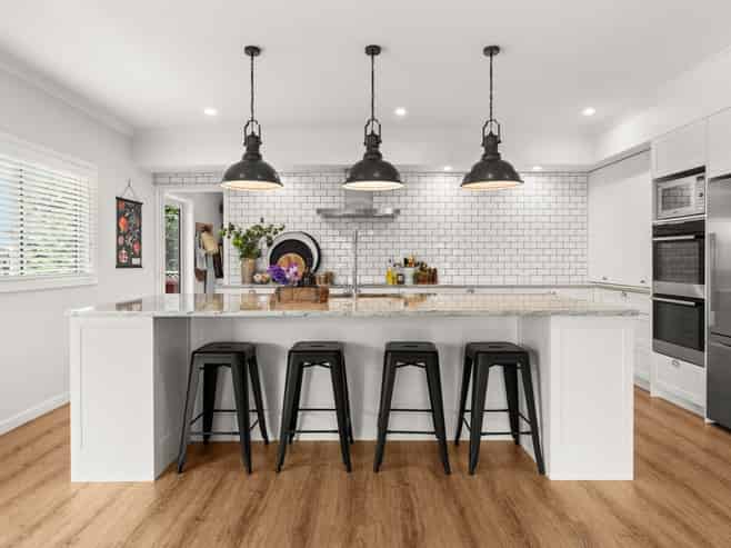 11 Mcdonald Way, Lansdowne