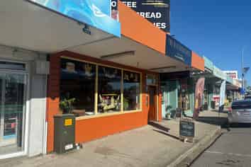 PRIME LOCATION - EXCELLENT TENANT