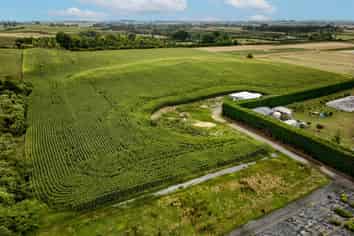 1200 State Highway 1, Manakau
