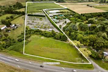 1200 State Highway 1, Manakau