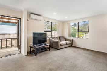 35 Rehia Road, Massey