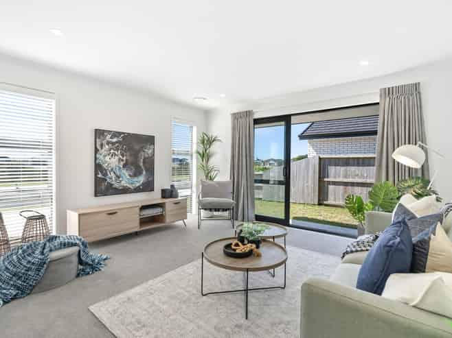 77 Kaurinui Crescent, One Tree Point