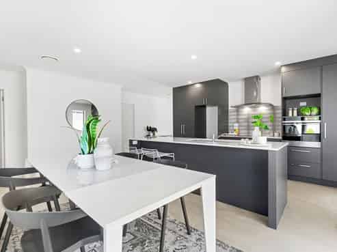 77 Kaurinui Crescent, One Tree Point