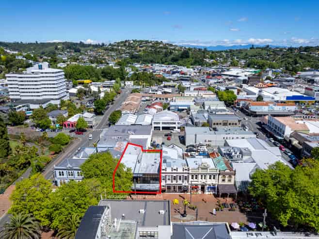 Prime Office with possible Retail Tenancy