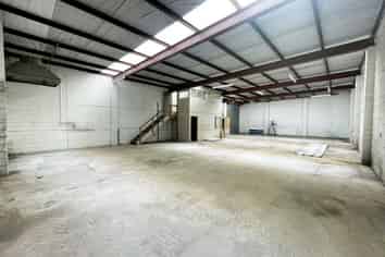 301m2 Industrial Unit for Lease | Wairau Valley