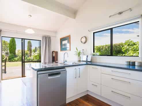 3 Cooper Place, Richmond