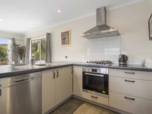 12 Kensington Road, Waihi