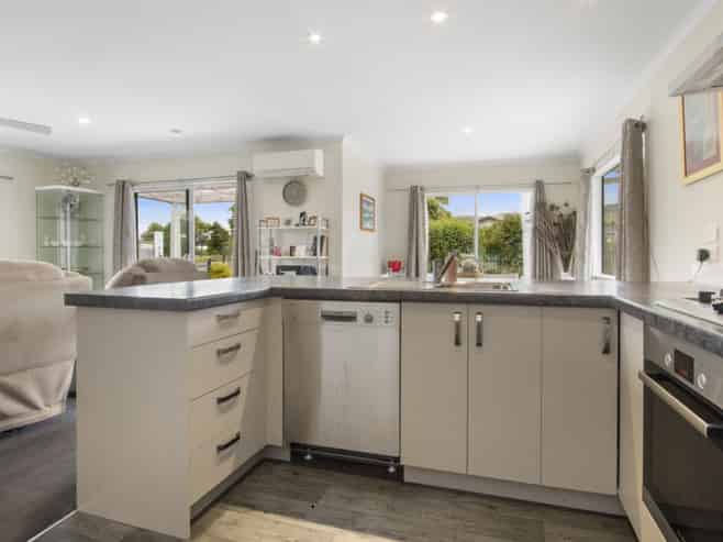 12 Kensington Road, Waihi