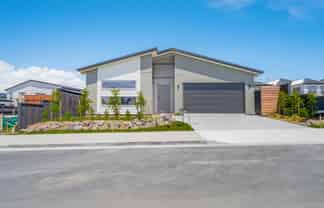 381 Te Taruna Drive, Milldale