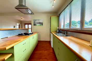 20A Government Road, Raglan