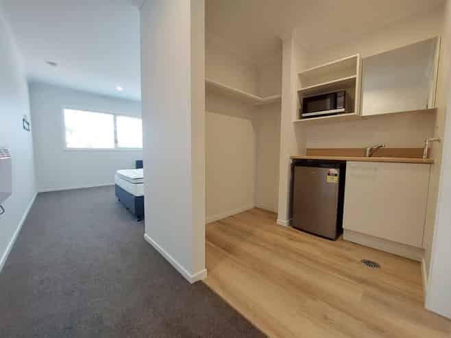 8D/150 Te Rapa Road, Beerescourt