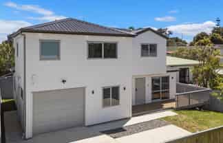 6B, C, D Beihlers Road, Weymouth