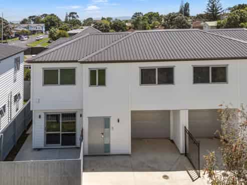 6B, C, D Beihlers Road, Weymouth