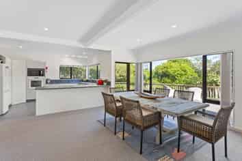 35 Oriwa Crescent, Otaki