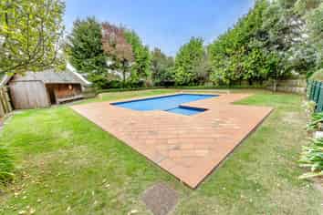 962 State Highway 1 South, Manakau