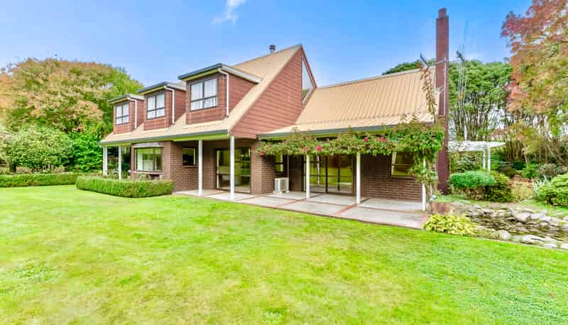 962 State Highway 1 South, Manakau